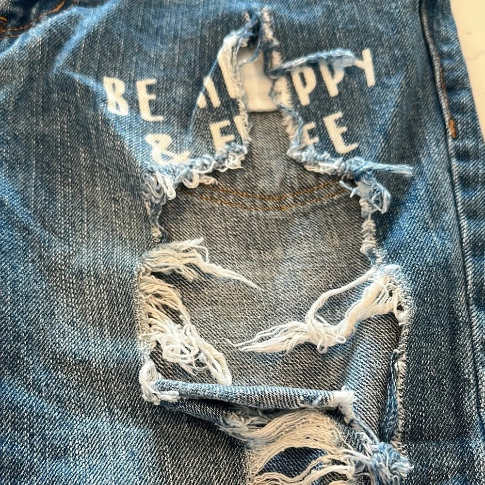 Trendy Distressed Blue Jeans with Embroidery